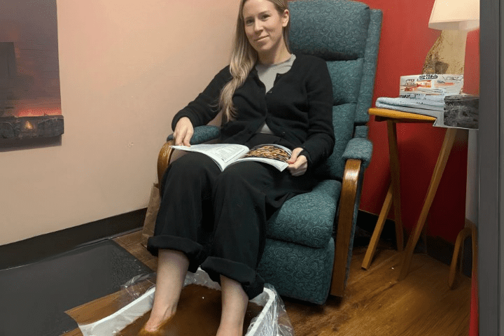 new-Weight-Loss-Detox-photo-woman-in-foot-bath_cleanup Nutritional Response Technique
